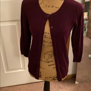 Burgundy three-quarter length sleeve cardigan